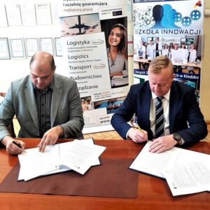 Międzynarodowa Wyższa Szkoła Logistyki i Transportu we Wrocławiu oraz Zespół Szkół Technicznych w Kłodzku podpisały umowę o współpracy